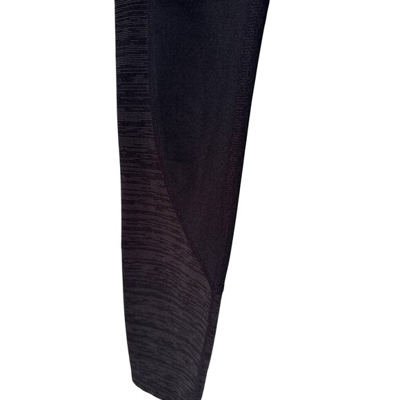 Nike Black athletic leggings SzM - Picture 2 of 10